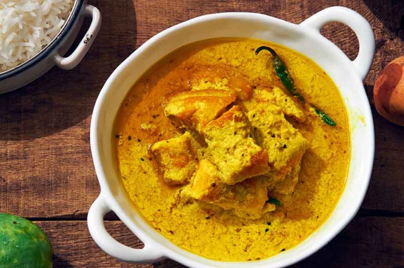 Gluten-Free Mustard and Poppy Seeds Fish Curry